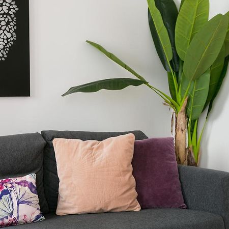 The Graceful Escape Apartment Lisbon Bagian luar foto