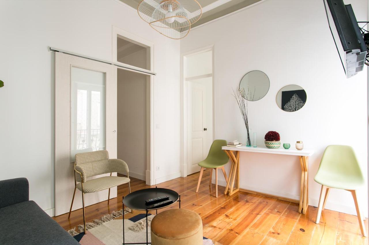 The Graceful Escape Apartment Lisbon Bagian luar foto