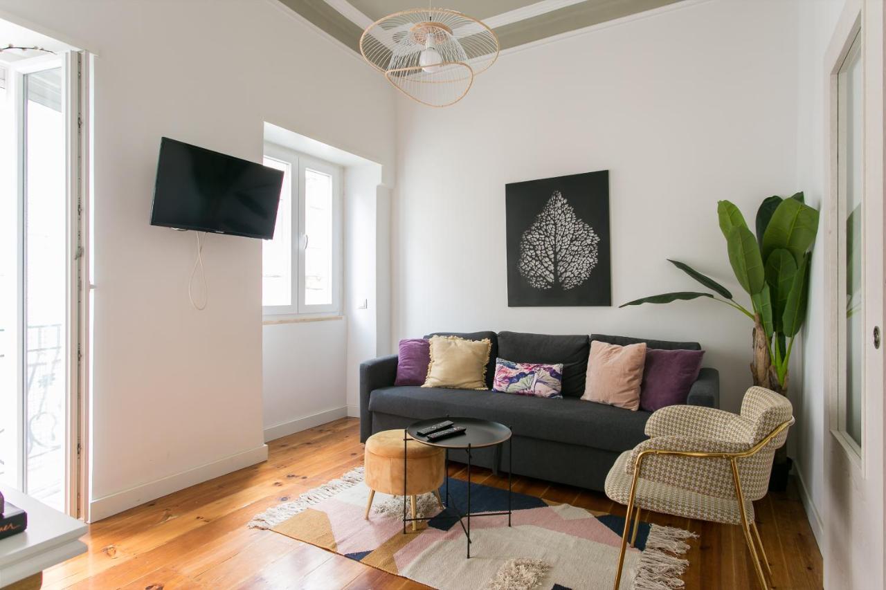 The Graceful Escape Apartment Lisbon Bagian luar foto
