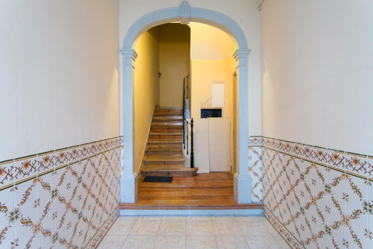 The Graceful Escape Apartment Lisbon Bagian luar foto